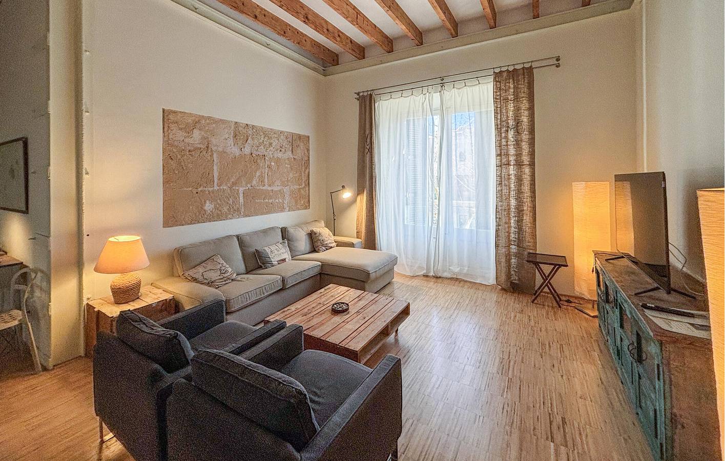 Charming 155m² Apartment with Wi-Fi, AC, Kitchen & 2.5 km to Na Ferradura Beach in Capdepera, East Majorca