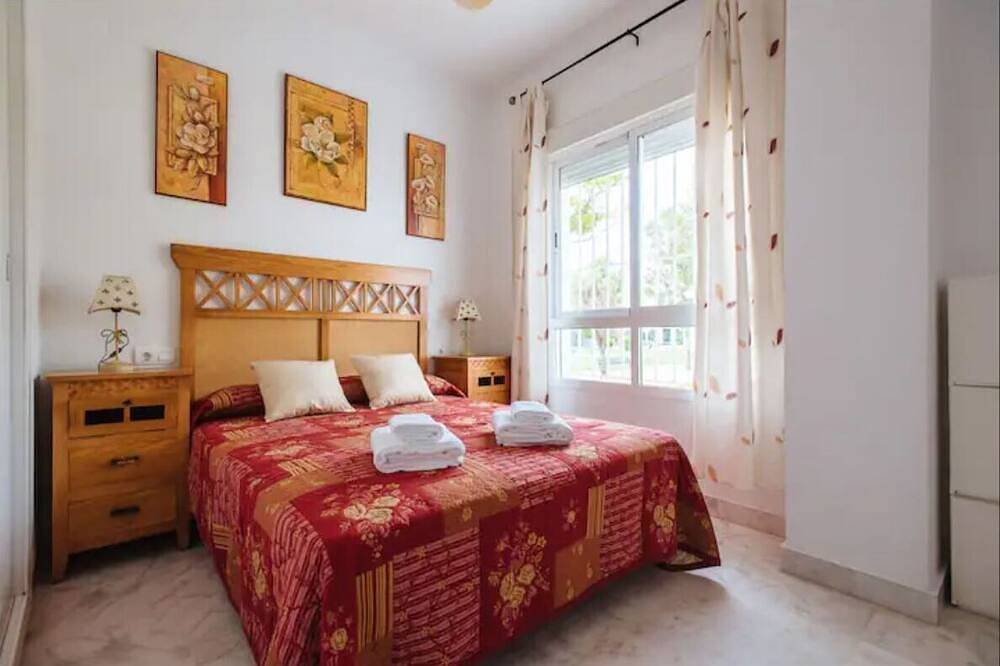 Apartamento entero, El Cantil (3 bedrooms+paddel+ 2 free parking) in Isla Cristina, Costa de la Luz
