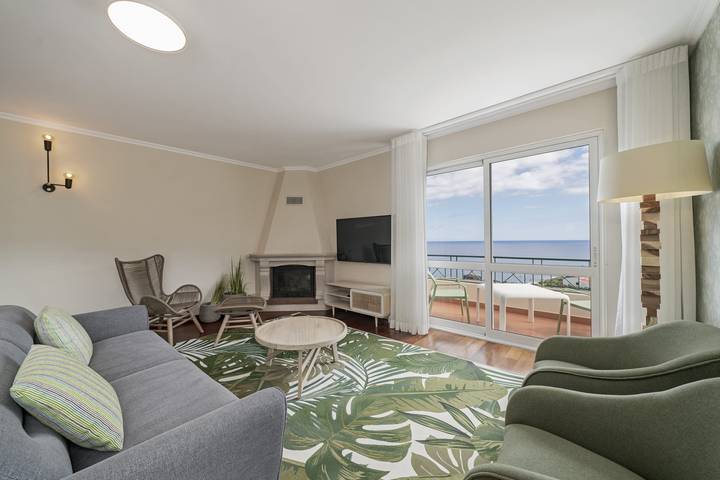 Gîte pour 8 personnes, avec terrasse à Caniço - 2