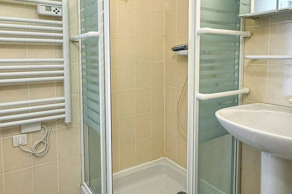 Entire apartment, Sea view studio near Trestel beach in Trévou-Tréguignec, Pink Granite Coast