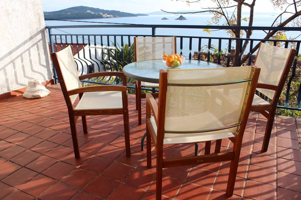 Cały apartament, Apartament w Seget Vranjica z Widok na morze, balkon, Klimatyzacja, Wifi (215-1) in Seget Vranjica, Żupania splicko-dalmatyńska