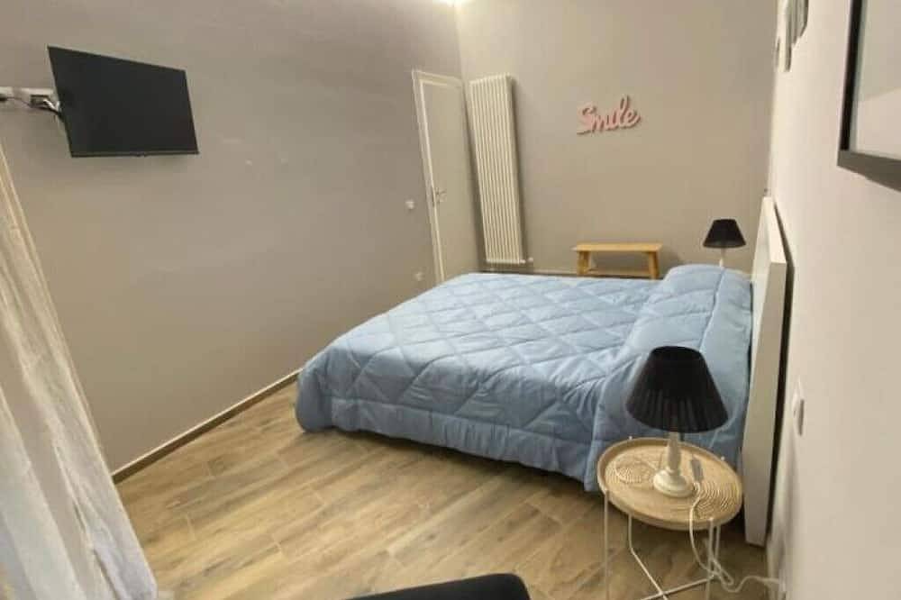 Appartamento intero, The House in the Alley Room 1 in Casale Monferrato (Villaggio), Casale Monferrato