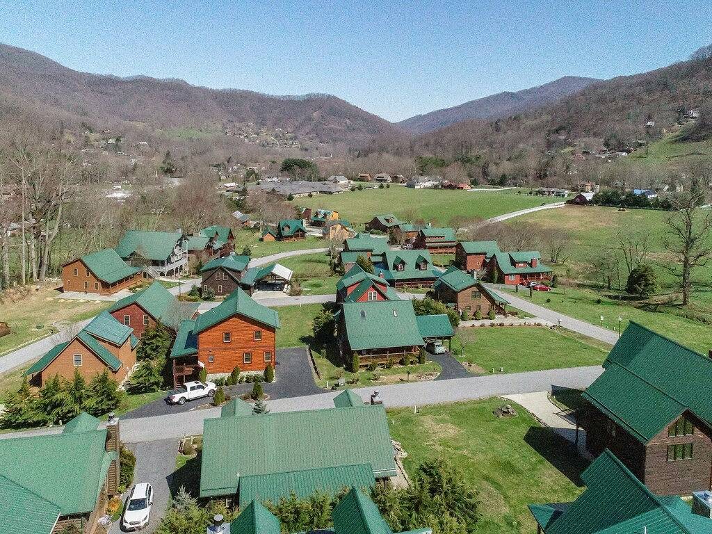 Süße Kabine 10 min. vom Skigebiet entfernt in Blue Ridge Parkway, Maggie Valley