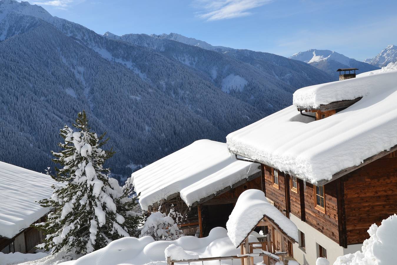 Ganze Wohnung, Apartment 'Sunnseitn' mit Bergblick, privater Terrasse und Wlan in Ulten, Ortleralpen