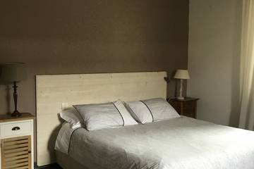 Location De Vacances pour 20 Personnes dans Festigny (Yonne), Région d'Auxerre, Photo 1