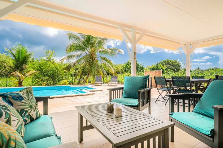 Location de vacances pour 10 personnes, avec piscine et jardin à Lamentin (Guadeloupe) - 3