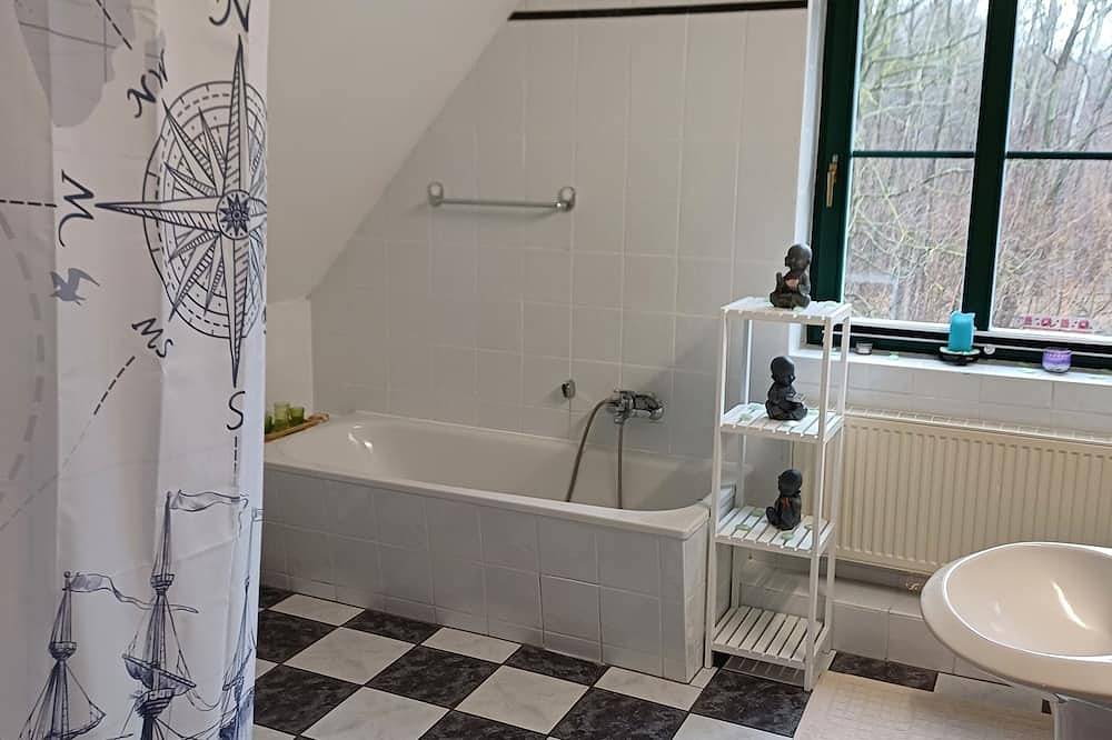 Ganze Wohnung, Ferienwohnung/App. für 4 Gäste mit 84m² in Ahrenshagen-Daskow Ot Behrenshagen in Ahrenshagen-Daskow, Vorpommern-Rügen
