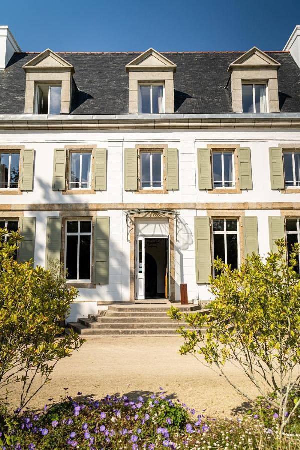 Standard Suite in Lorient, Côte des Mégalithes