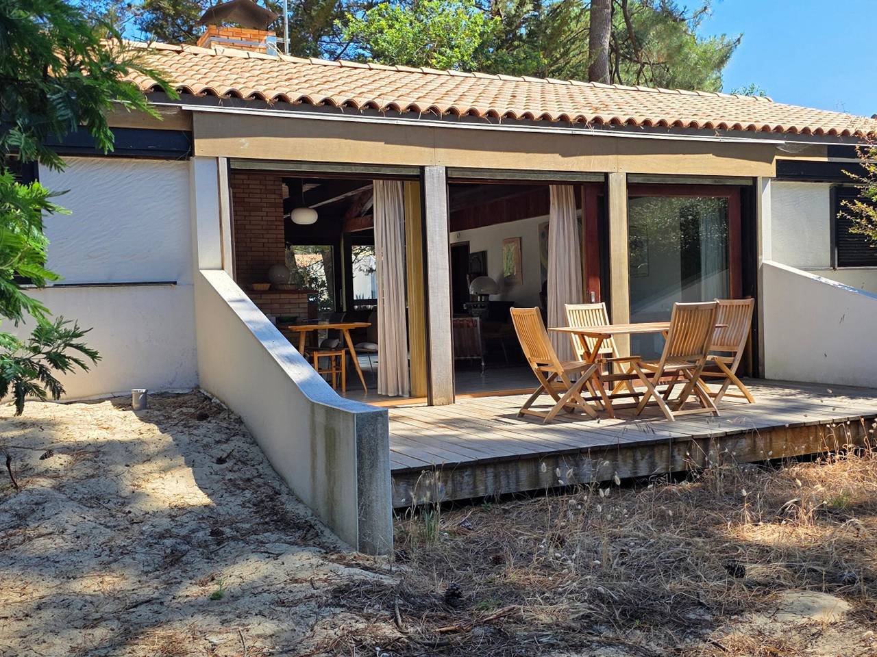 Unique 3Br Home for 7 with Fireplace, Terraces, and Wifi in Peaceful Biscarrosse Location in Biscarrosse Plage, Biscarrosse