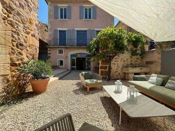 Location de vacances pour 12 personnes, avec jardin à Cruzy