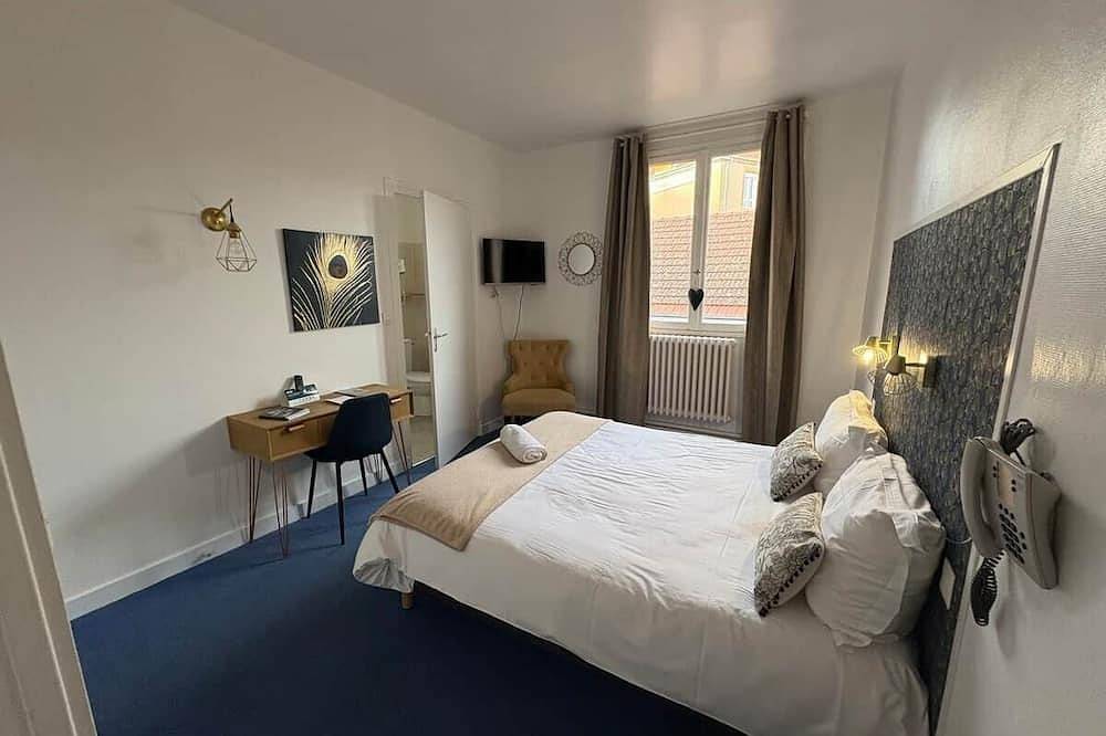 Chambre n°8 : la plume bleue in Paray-le-Monial, Région de Charolles