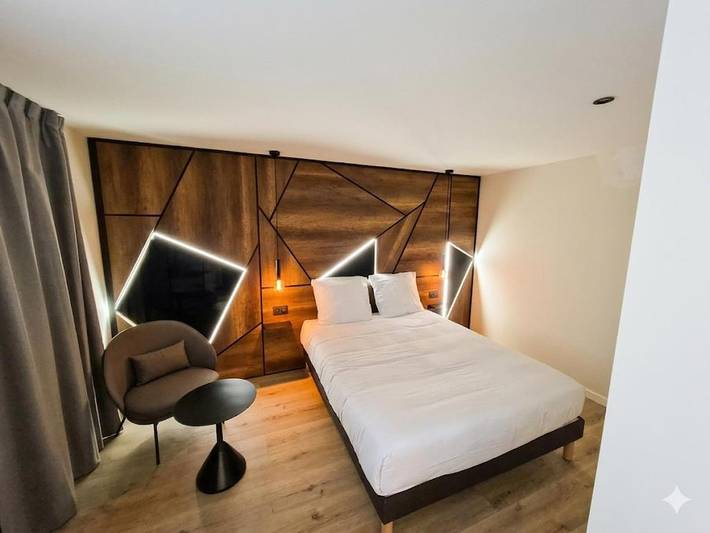 Hôtel pour 2 personnes, avec Terrasse et Jardin à Chenôve - 4