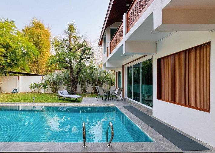Bed and breakfast per 3 persone, con giardino e piscina nonché panorama - 1
