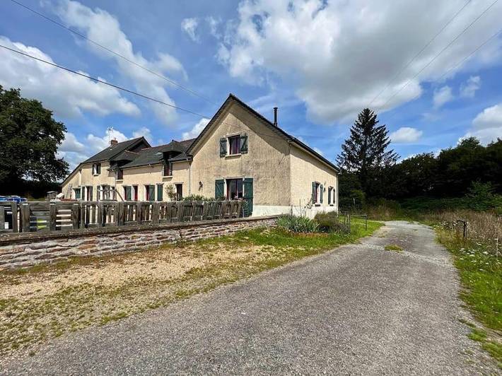 Location de vacances pour 6 personnes, avec jardin à Chavagne - 3