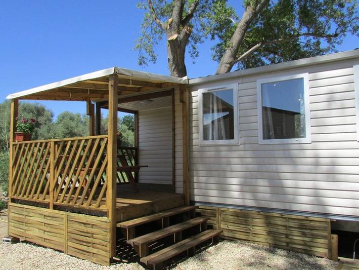 Camping pour 2 personnes, avec piscine, animaux acceptés