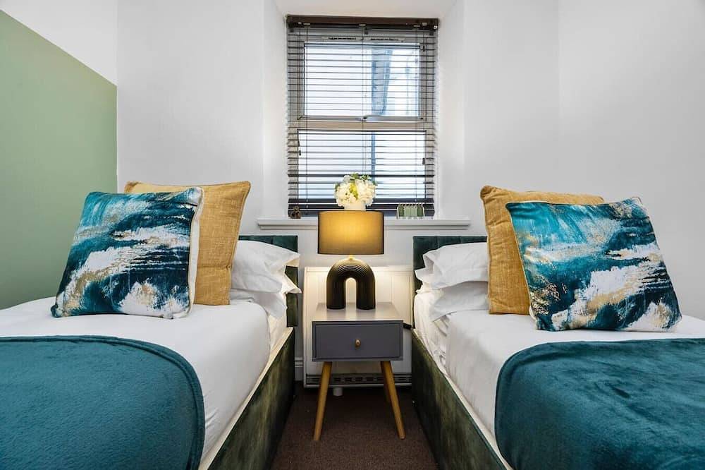 Entire apartment, Lanes Majestic | Central | 4 Beds in Brighton, Sussex