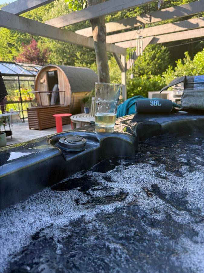 Ferienwohnung für 4 Personen, mit Garten und Ausblick sowie Sauna, mit Haustier in Andernach - 3