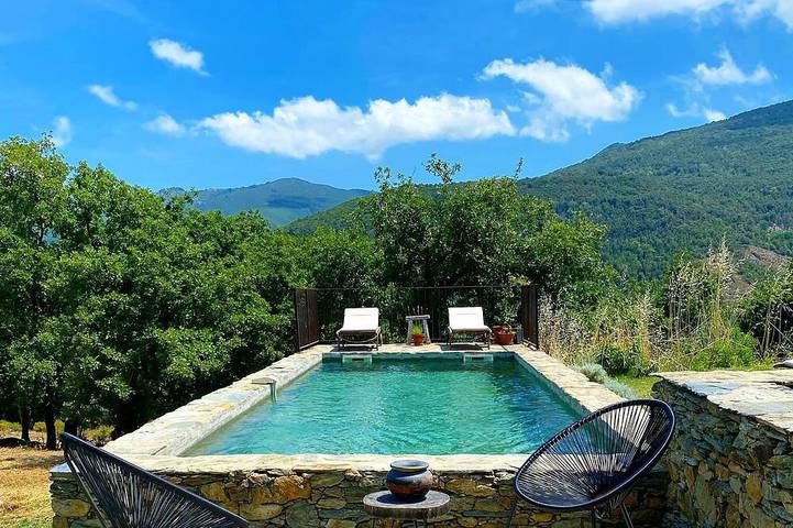 Location de vacances pour 5 personnes, avec jardin à Murato - 4