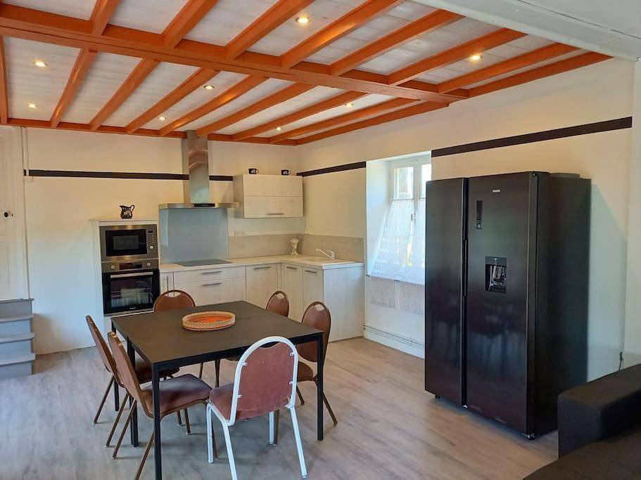 Two-Bedroom House in Le Châtellier, Fougères-Vitré