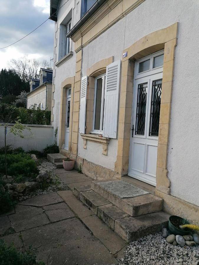 Appartement de vacances entier, Double Room in Guérigny, Nièvre