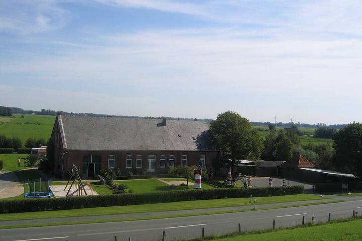 Ferienwohnung für 6 Personen, mit Garten in Jade