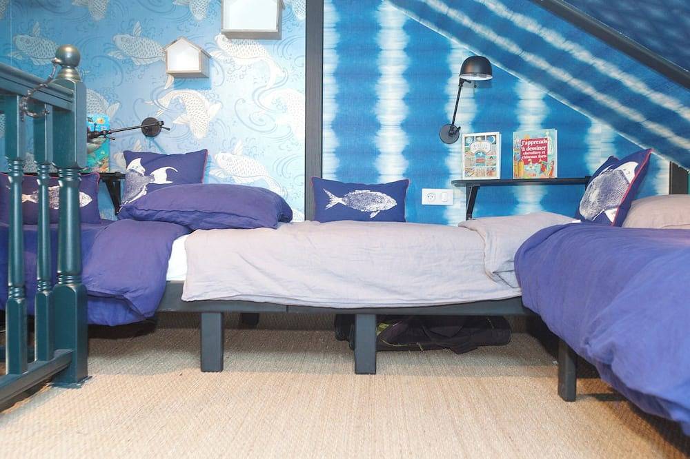 Villa with pool, no neighbours, walking distance to center, fantastic see view in Trogir, Ciovo