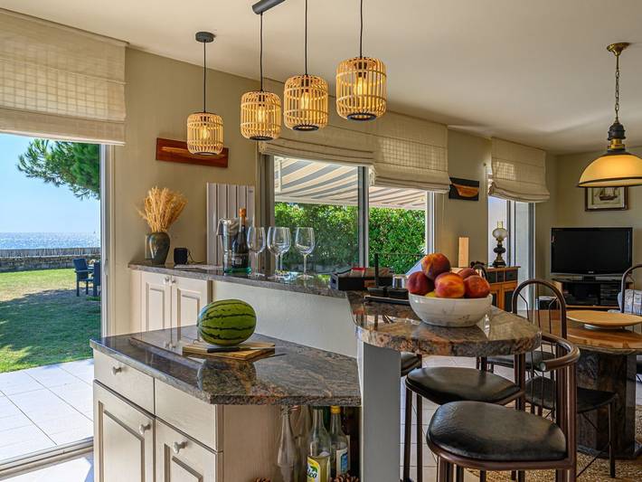 Location de vacances pour 4 personnes, avec jardin dans Plage du Roaliguen - 2