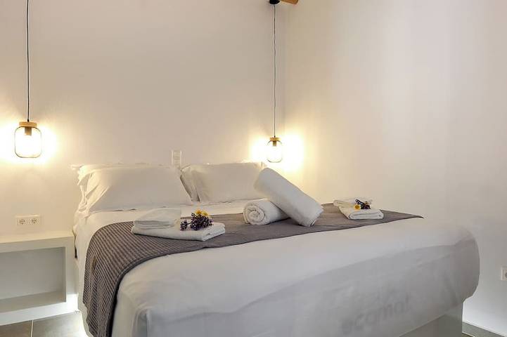 Apartamento entero, Droufakos’ home - Beachfront Lux 2Bd apt. w. Views in Sifnos