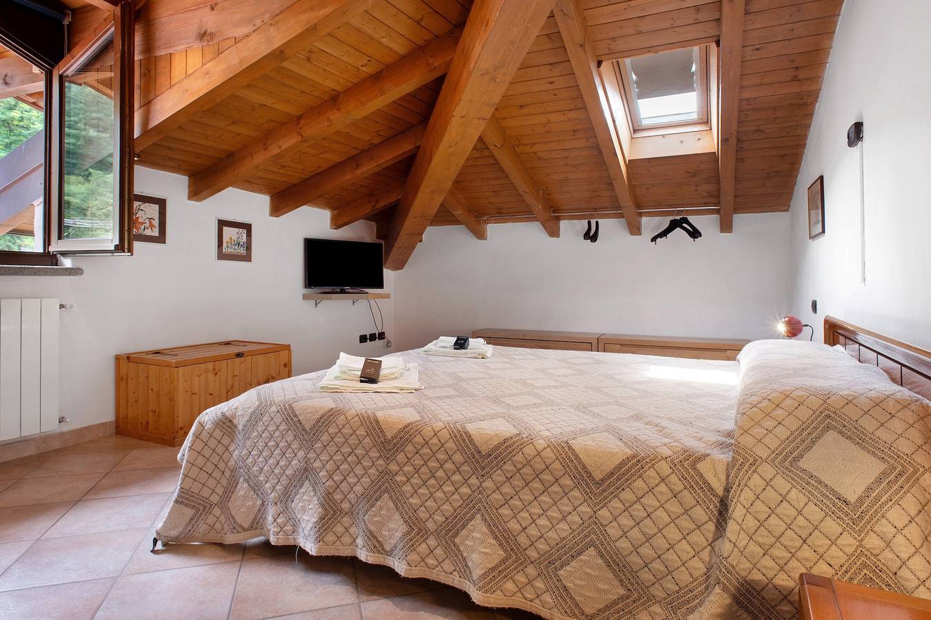Ganze Wohnung, Apartment 'Maison Adriano Lago Maggiore' mit Wlan in Sangiano, Lago Maggiore (Lombardei)