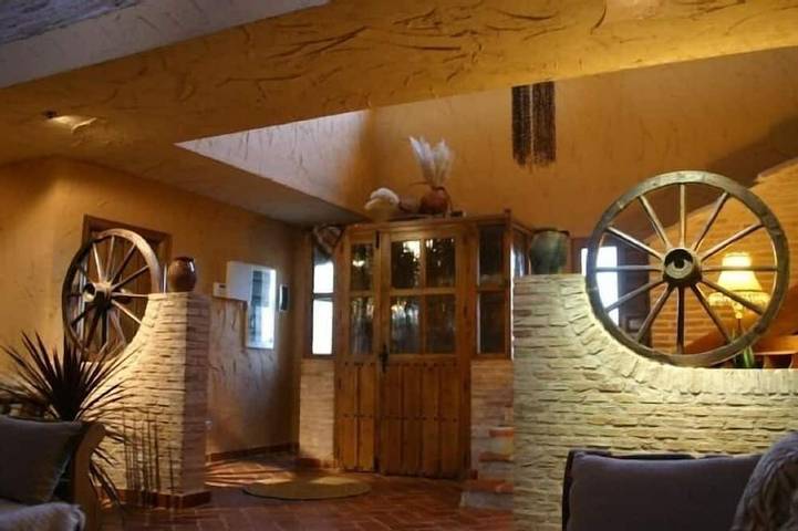 Gîte pour 10 personnes, avec jardin - 1