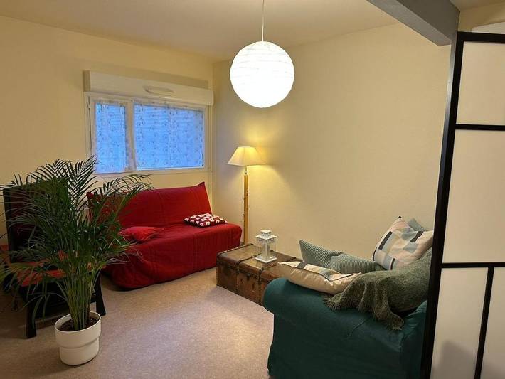 Gîte pour 4 personnes, avec Balcon et Terrasse ainsi que Jardin et Vue dans Chilly-le-Vignoble
