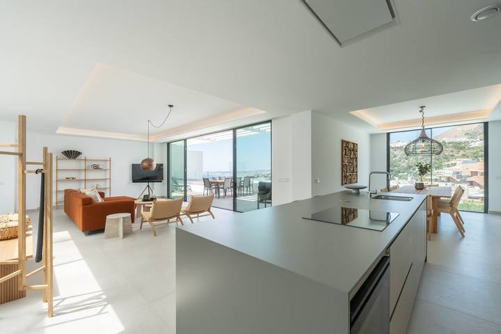 Casa rural para 8 personas, con terraza y piscina en Benalmádena - 3