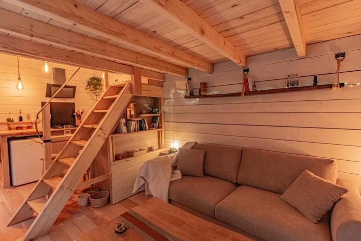 Gîte pour 2 personnes, avec terrasse ainsi que vue et jardin à Aydat - 3