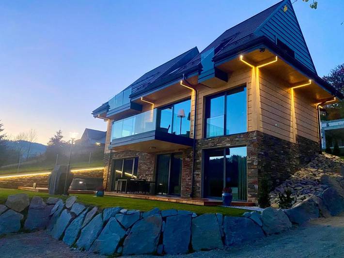 Dom wakacyjny dla 10 osób, z sauna i ogród oraz jacuzzi w Krynica-Zdrój