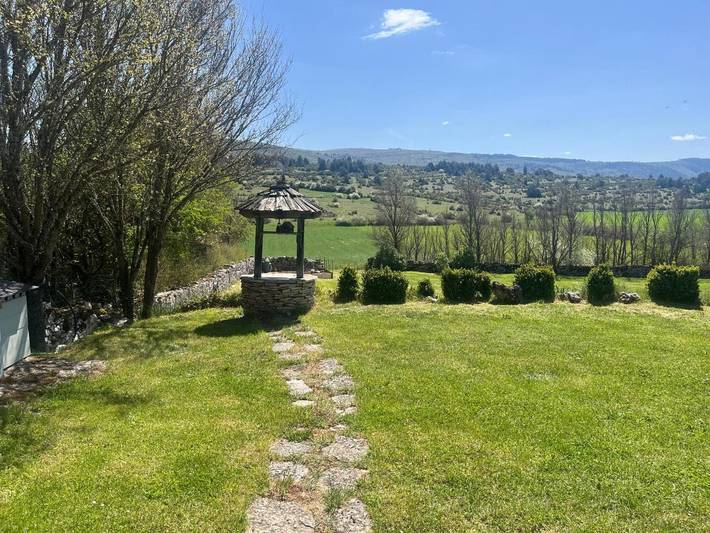 Gîte pour 6 personnes, avec jardin et vue, adapté aux familles à La Malène - 3