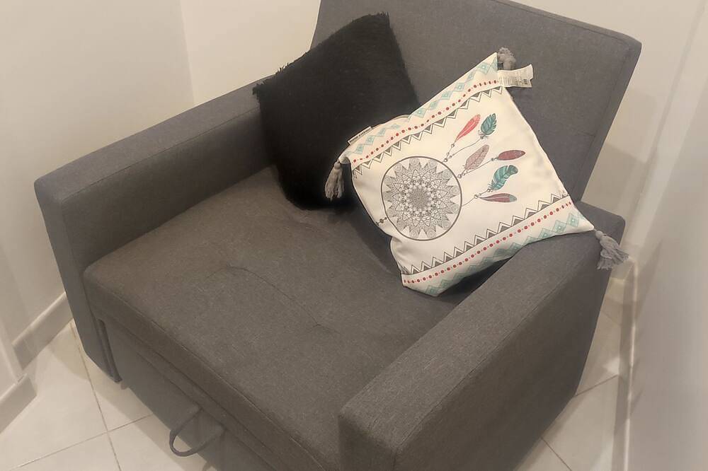 Apartamento entero, Building part of the city's heritage in Joinville-le-Pont, Valle del Marne