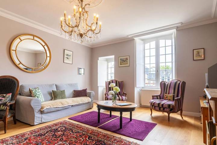 Gîte pour 4 personnes, avec Vue dans Marche Sur La Place Des Lices Vannes