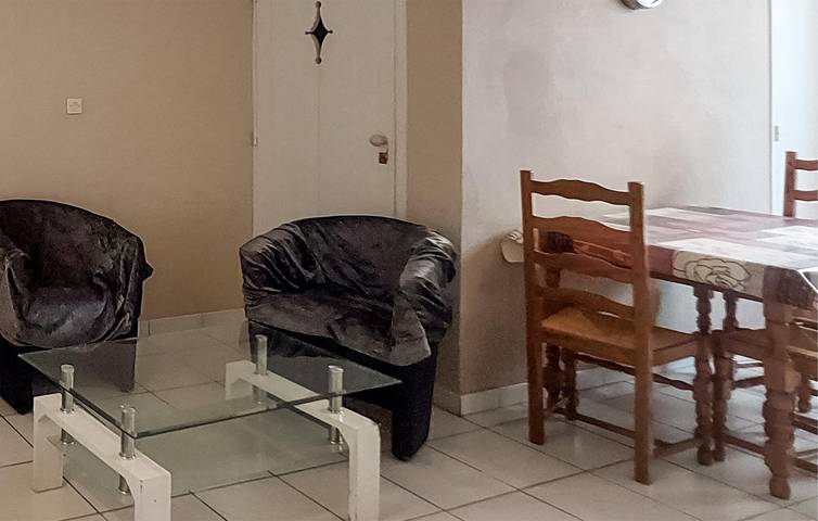 Apartamento vacacional entero, Apartamento en planta baja con calefacción, cocina y WiFi in Balaruc-les-Bains, Costa mediterránea (Francia)