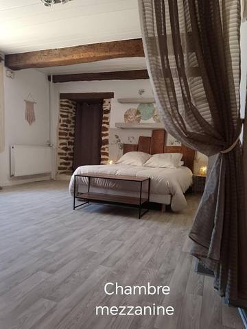 Gîte pour 5 personnes, avec terrasse et vue, animaux acceptés à Gray