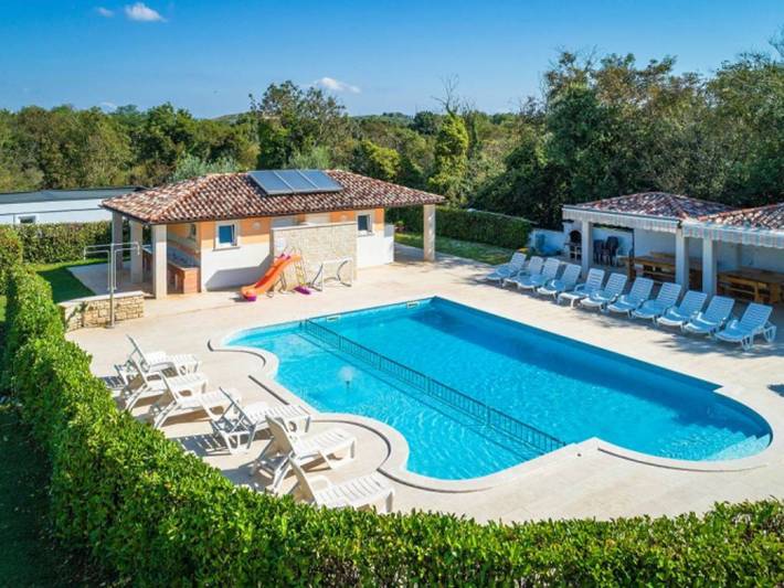 Camping für 6 Personen, mit Terrasse und Garten sowie Pool, mit Haustier in Istrien - 3