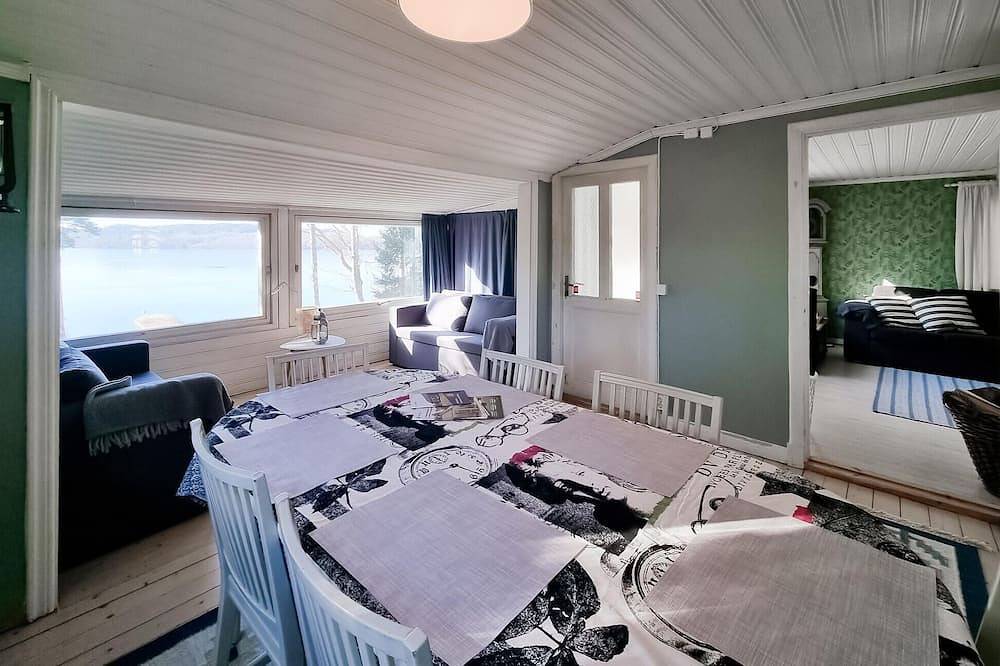 Schönes Haus mit 2 Schlafzimmern in. in Alingsås und Umgebung, Mjörn