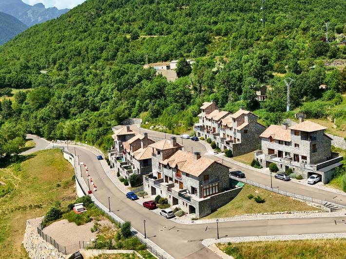 Casa rural para 7 personas, con vistas y balcón en Valle de Tena - 2