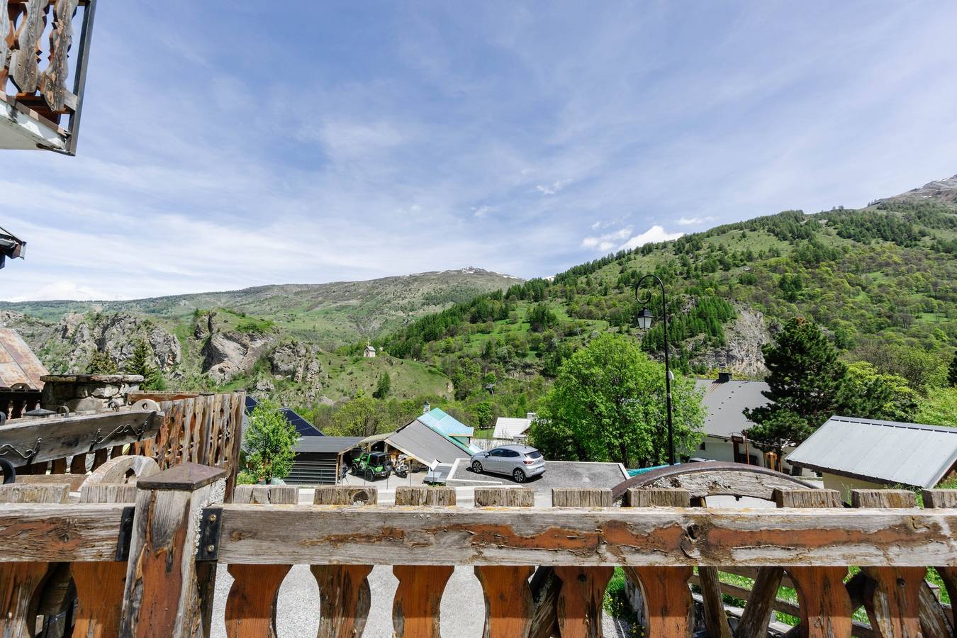 Ganze Wohnung, Ferienwohnung 'Primevère' mit Bergblick, privater Terrasse und Wlan in Valloire, Region Saint-Jean-de-Maurienne