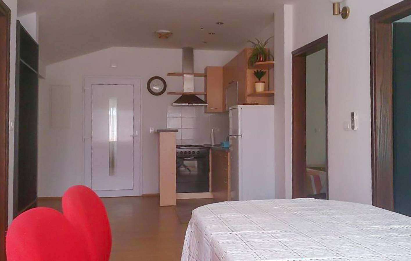 Ganze Ferienwohnung, Gemütliche Ferienwohnung mit Meerblick, Terrasse, WLAN und Parkplatz – 1,5 km vom Fluss Neretva entfernt in Rogotin, Dubrovnik-Neretva