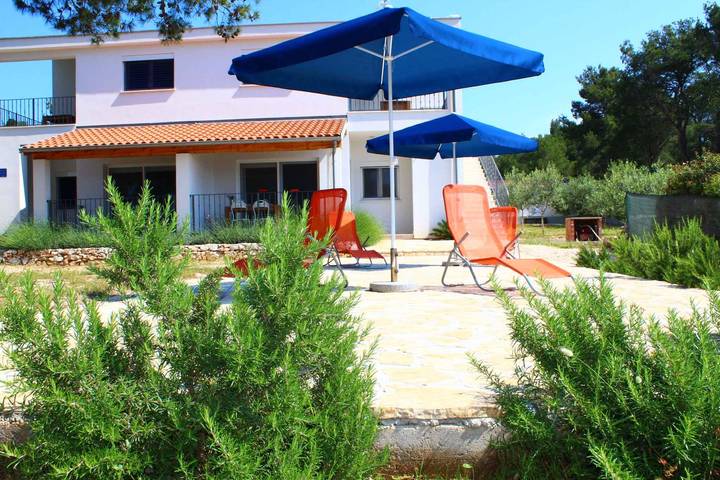 Entire holiday apartment, Holiday apartment Near the sea  in Sali, Dugi Otok