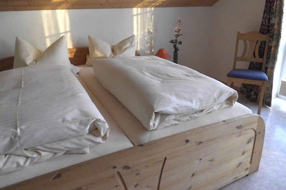 Ganze Wohnung, Mehrbettzimmer für 3 Gäste mit 20m² in Hohenpeißenberg in Hohenpeißenberg, Romantische Straße