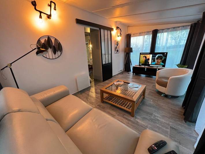 Location de vacances pour 4 personnes, avec jardin et jacuzzi, adapté aux familles à Berville-sur-Mer - 3