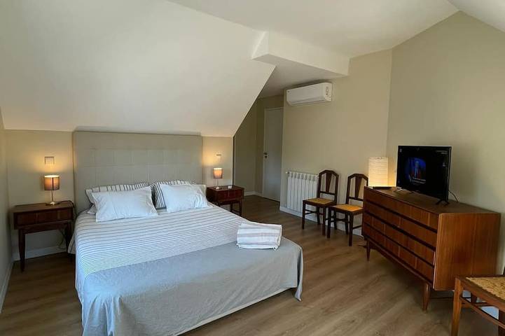 Location de vacances pour 10 personnes, avec balcon et jardin dans Melres - 4