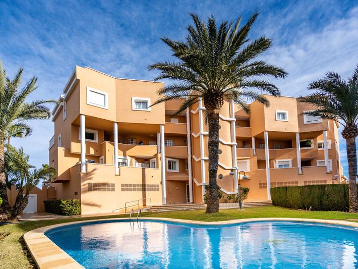 Location de vacances pour 6 personnes, avec jardin et terrasse à Playa del Arenal