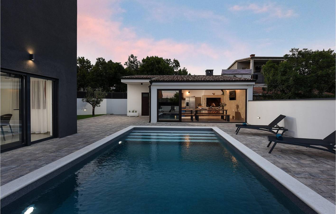 Ferienhaus für 8 Personen mit Terrasse in Maslenica, Zadar